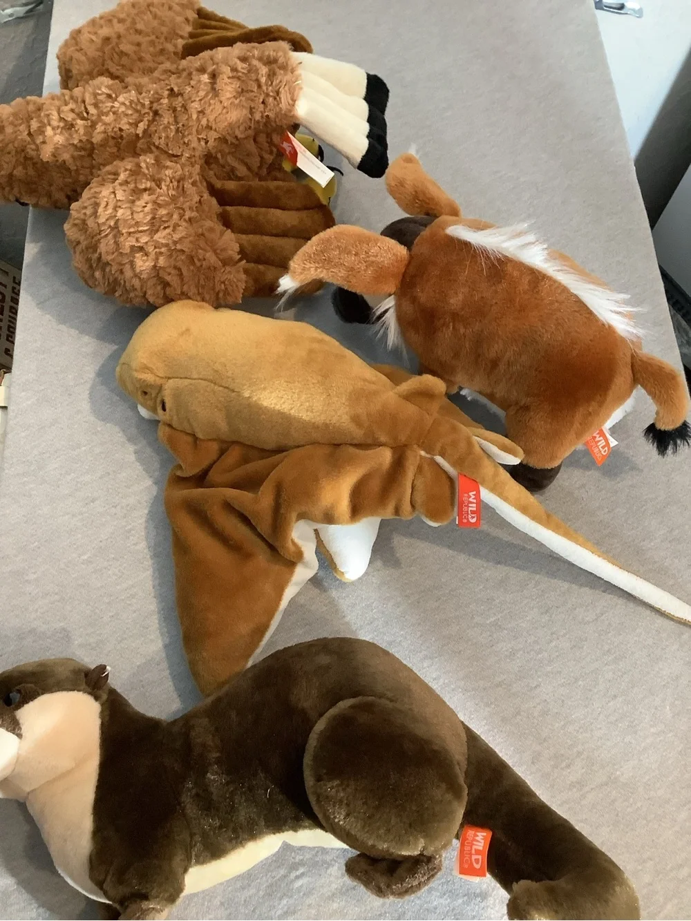Wild Republic Collectors Bundle of Plush Stuffed Toy Wild Animals